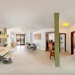 Alba Deluxe & Pool Villa *