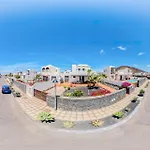 Alba Deluxe & Pool Βίλα