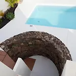 Alba Deluxe & Pool