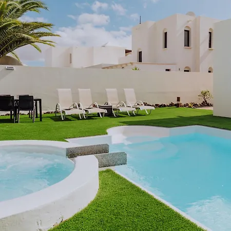 Alba Deluxe & Pool