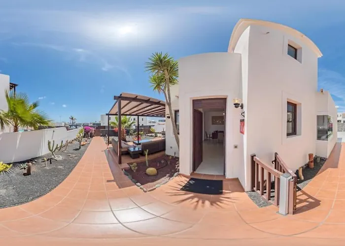 Alba Deluxe & Pool *