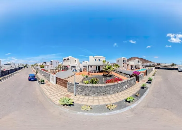 Alba Deluxe & Pool Villa