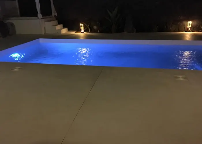 Alba Deluxe & Pool