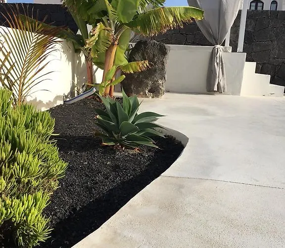 Alba Deluxe & Pool Villa