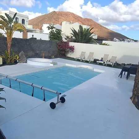 Alba Deluxe & Pool Vila Playa Blanca (Lanzarote)