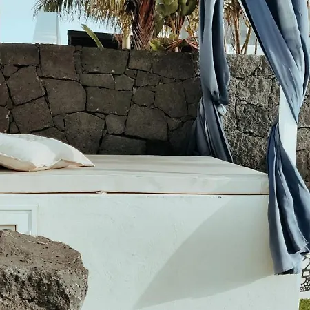 וילה Alba Deluxe & Pool *
