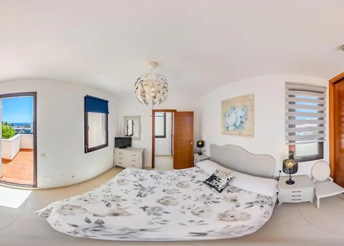 Alba Deluxe & Pool פלאיה בלנקה