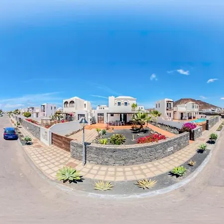 Alba Deluxe & Pool فيلة