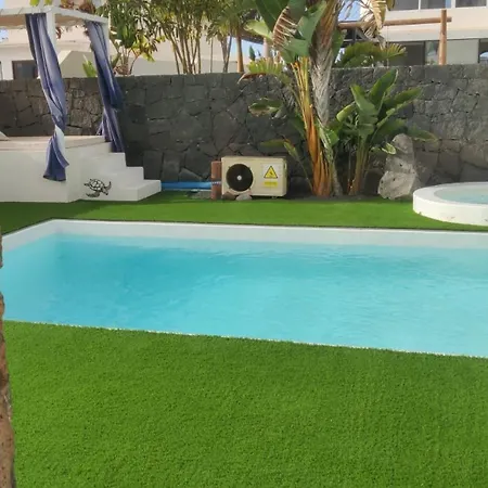 Alba Deluxe & Pool فيلة بلايا بلانكا