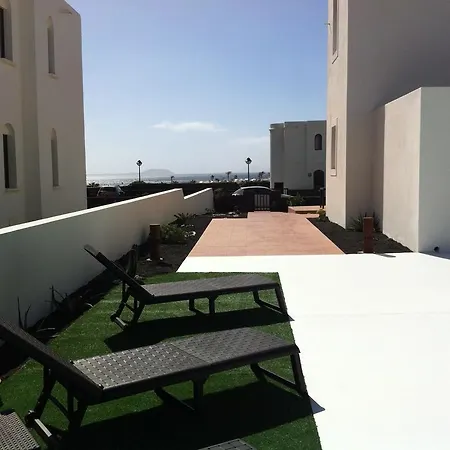 Alba Deluxe & Pool * Playa Blanca