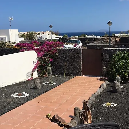 Alba Deluxe & Pool بلايا بلانكا