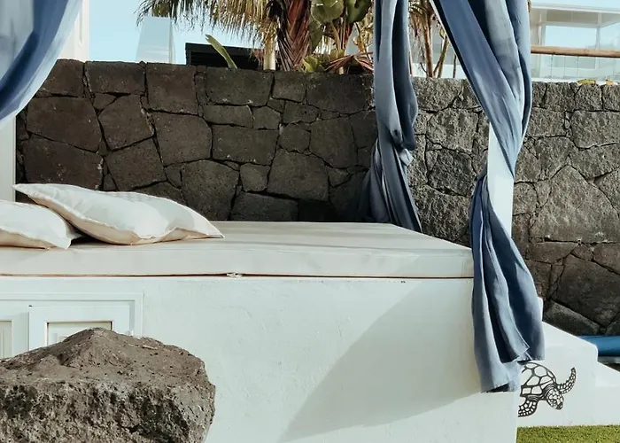 فيلة Alba Deluxe & Pool *