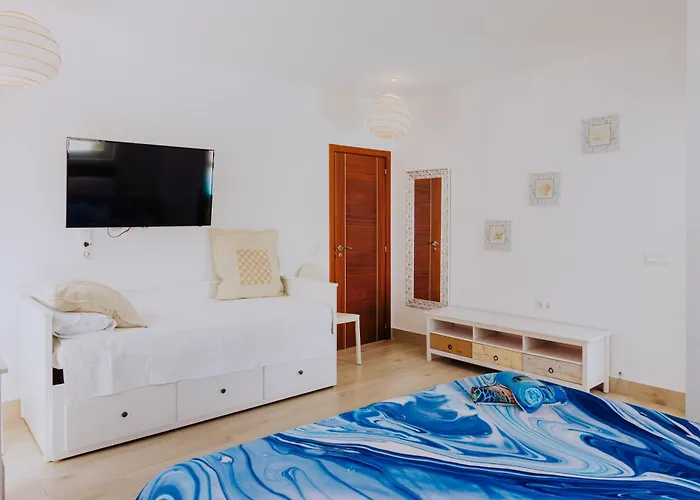 Alba Deluxe & Pool فيلة بلايا بلانكا