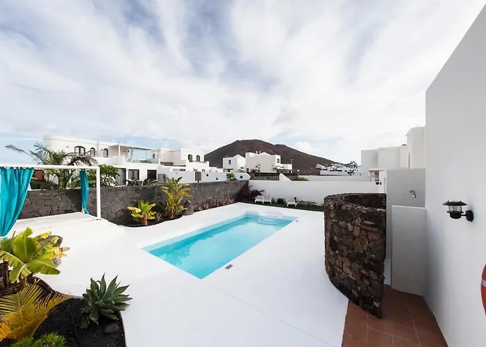 Alba Deluxe & Pool فيلة *